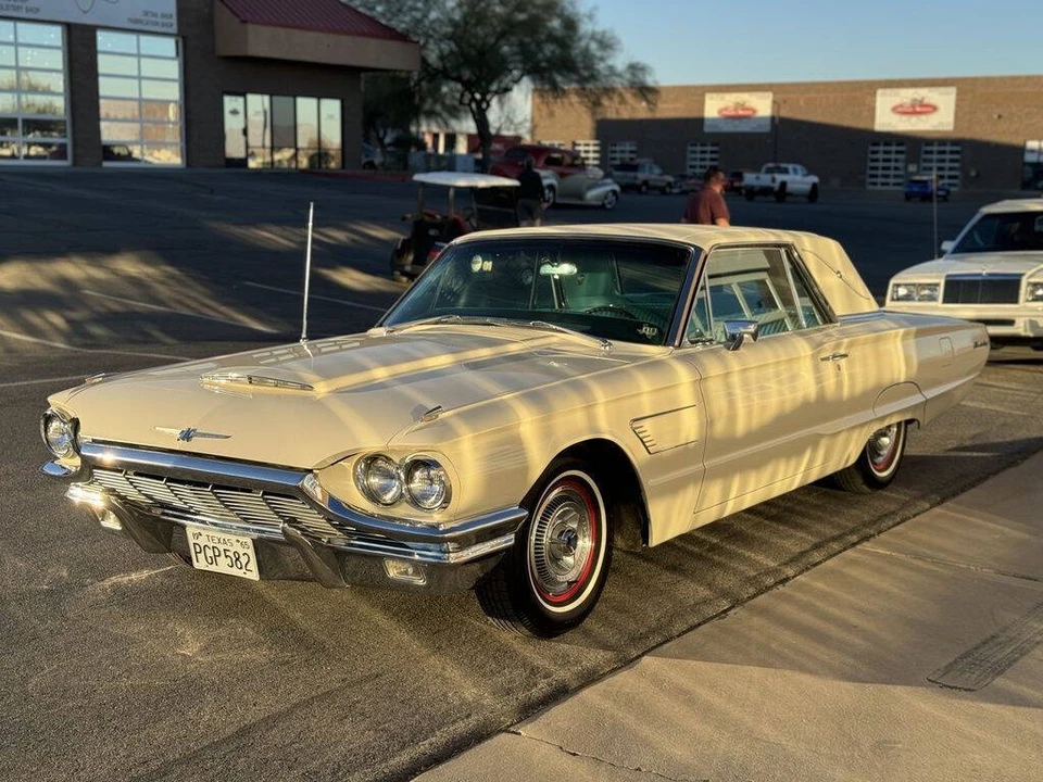 1965 Ford Thunderbird 4th Gen - Image 8 of 31