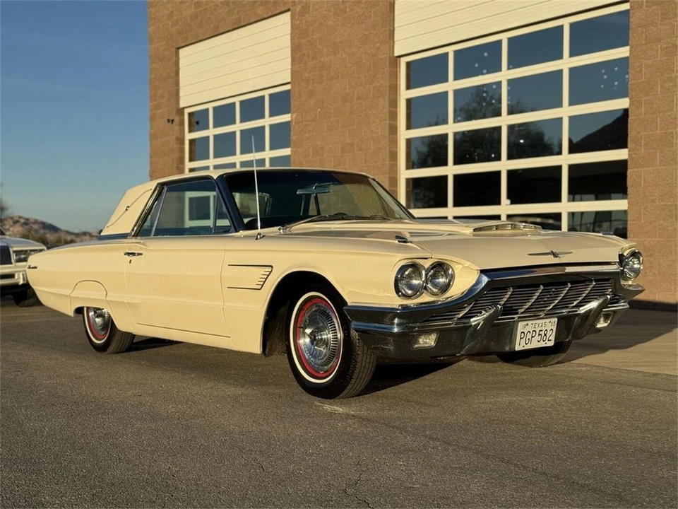 1965 Ford Thunderbird 4th Gen - Image 2 of 31