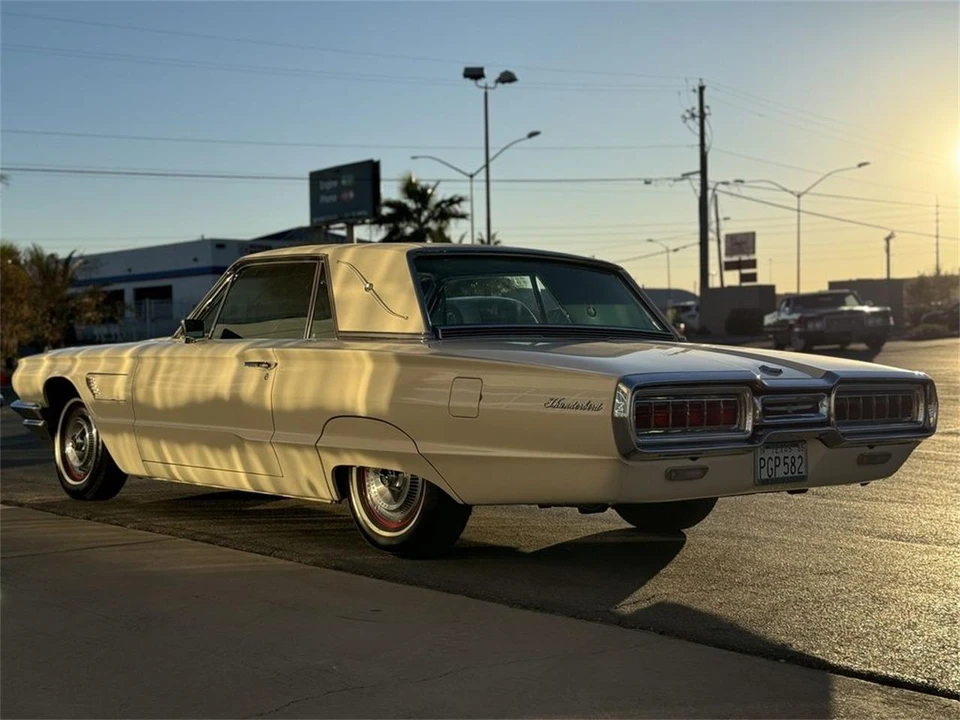 1965 Ford Thunderbird 4th Gen - Image 8 of 31