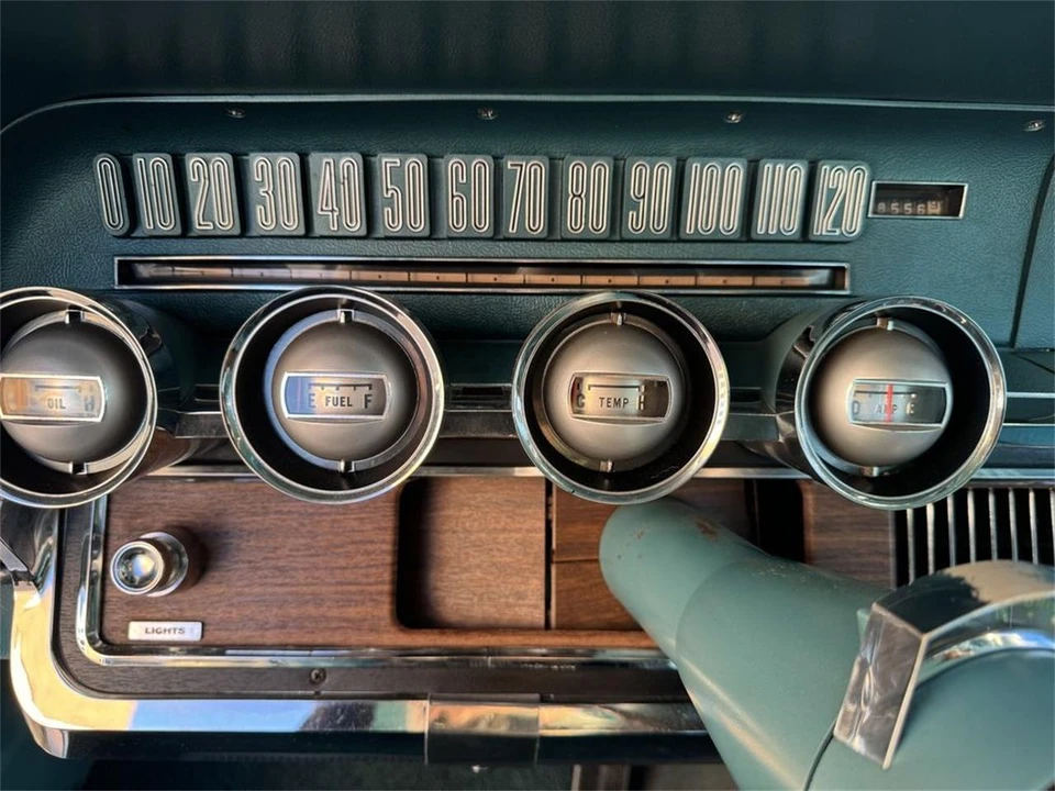 1965 Ford Thunderbird 4th Gen - Image 13 of 31