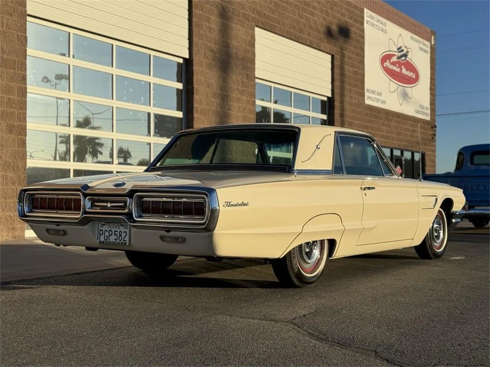 1965 Ford Thunderbird 4th Gen - Image 4 of 31