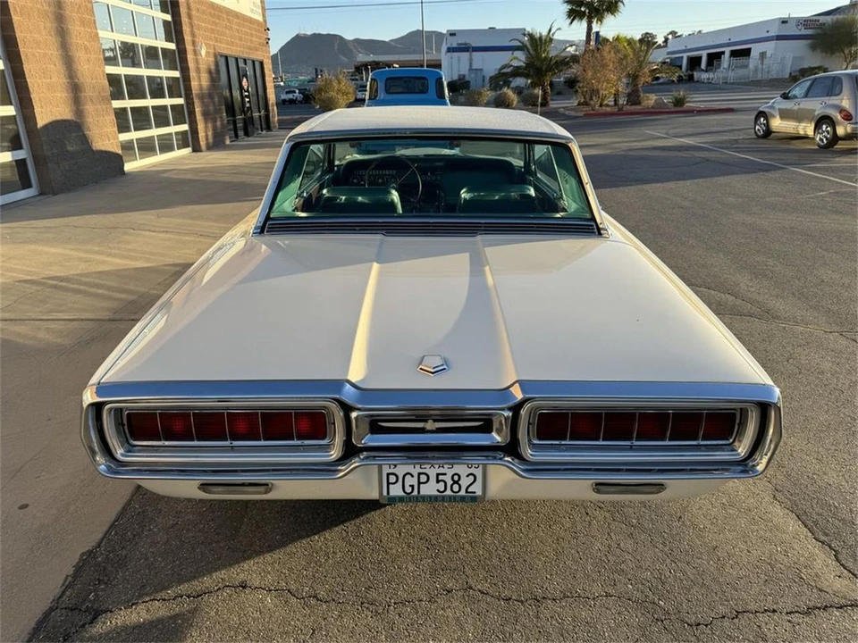 1965 Ford Thunderbird 4th Gen - Image 9 of 31
