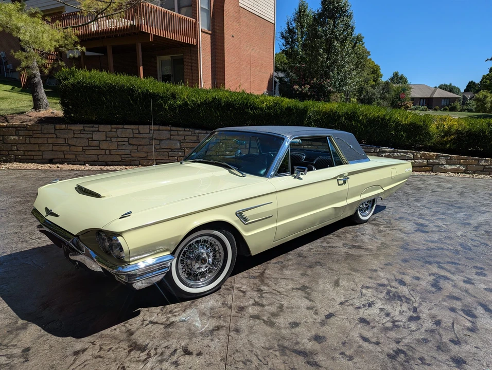 1965 Ford Thunderbird 4th Gen - Image 2 of 31