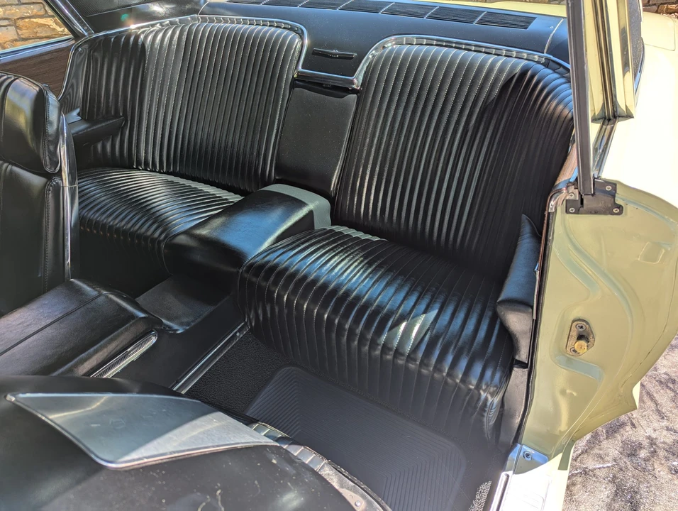 1965 Ford Thunderbird 4th Gen - Image 28 of 31