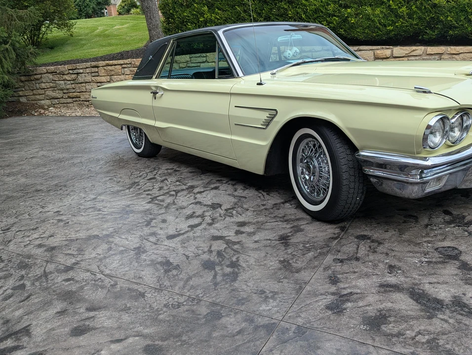 1965 Ford Thunderbird 4th Gen - Image 10 of 31