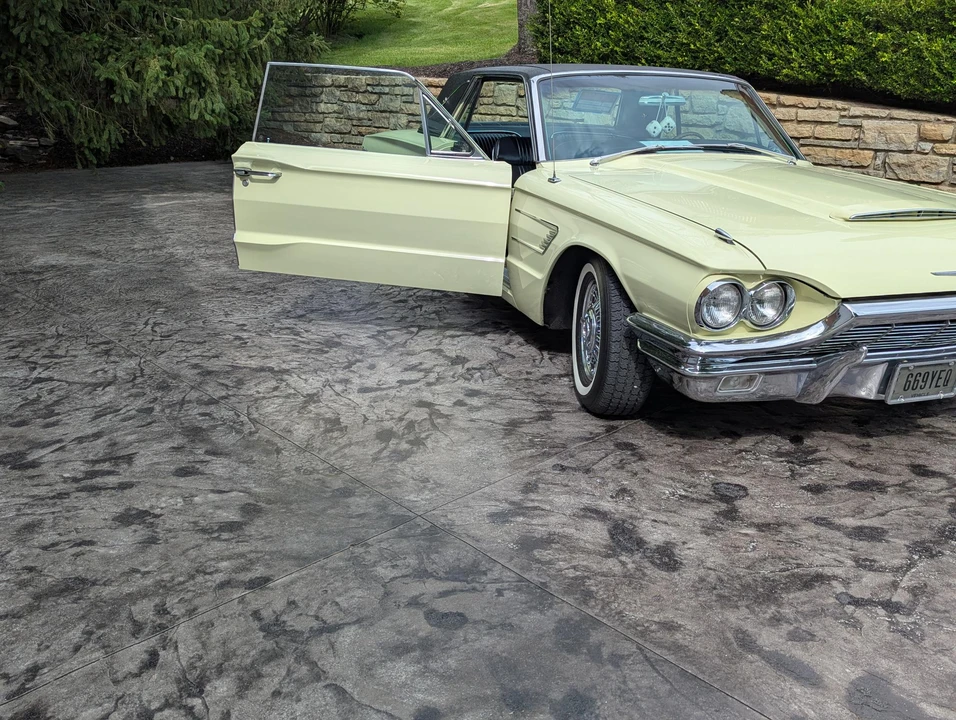 1965 Ford Thunderbird 4th Gen - Image 11 of 31