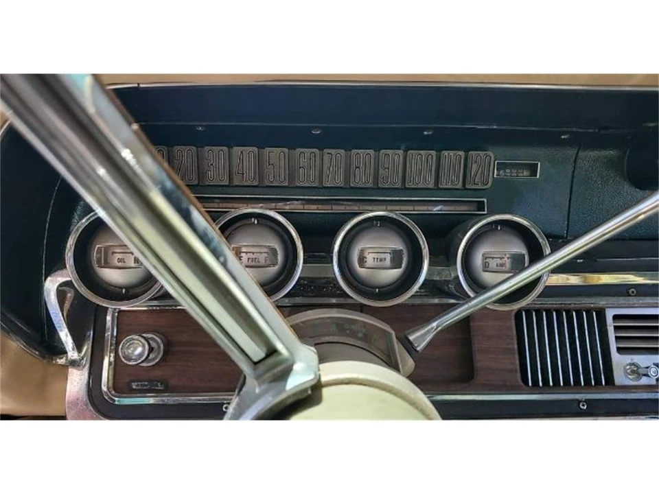 1965 Ford Thunderbird 4th Gen - Image 5 of 10