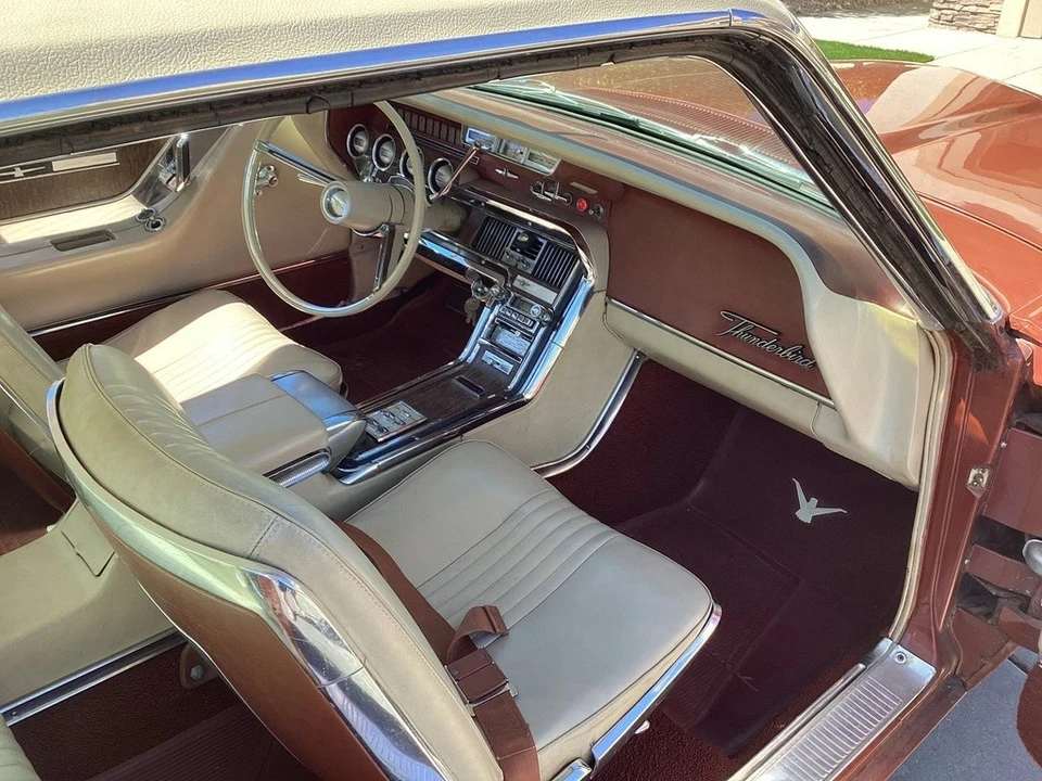 1965 Ford Thunderbird 4th Gen - Image 10 of 14