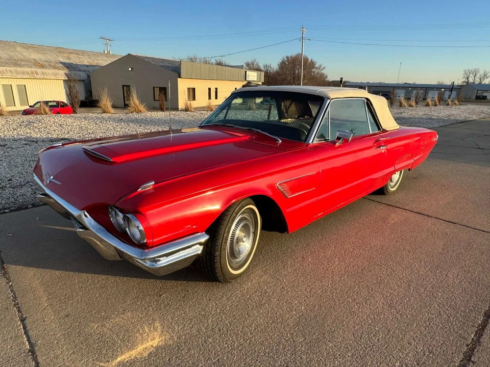 1965 Ford Thunderbird 4th Gen - Image 2 of 15