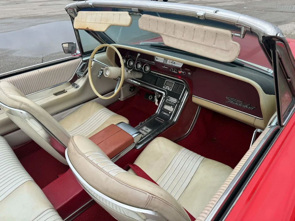 1965 Ford Thunderbird 4th Gen - Image 9 of 15