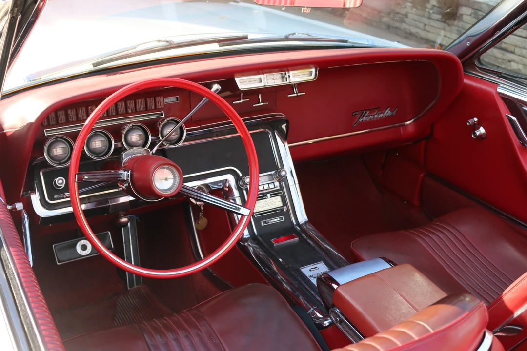1965 Ford Thunderbird 4th Gen - Image 28 of 31