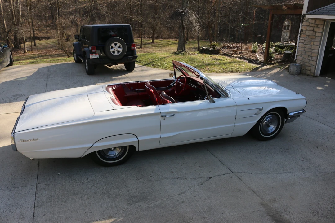 1965 Ford Thunderbird 4th Gen - Image 4 of 31