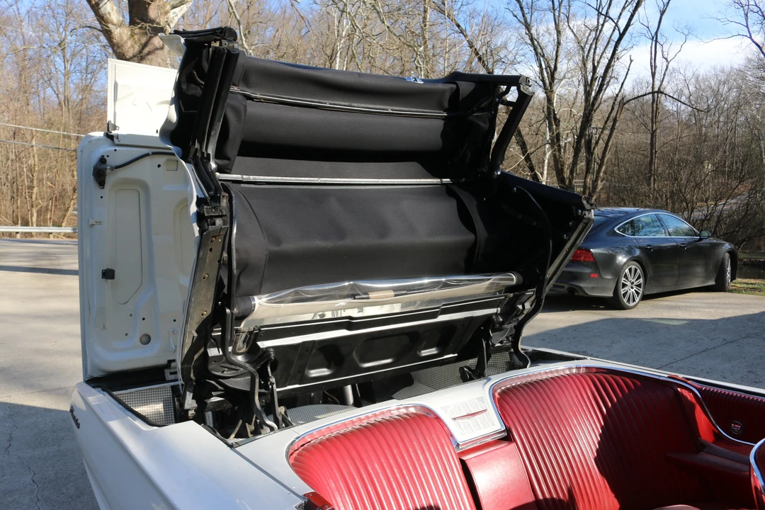 1965 Ford Thunderbird 4th Gen - Image 22 of 31