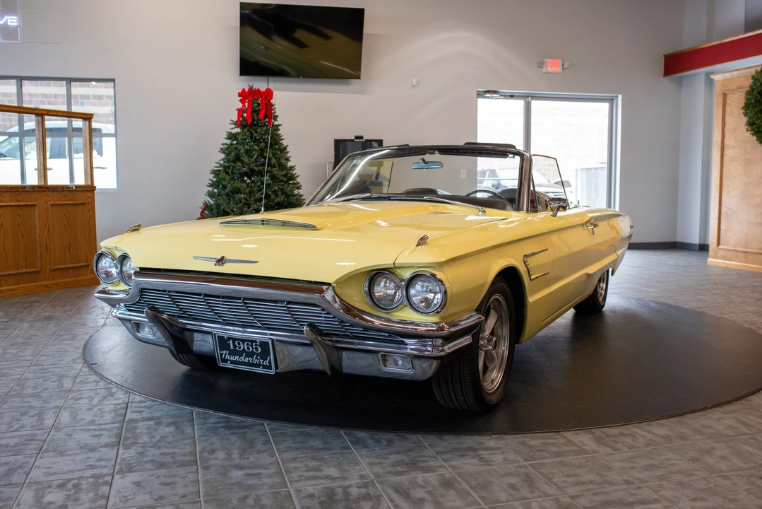 1965 Ford Thunderbird 4th Gen - Image 5 of 31