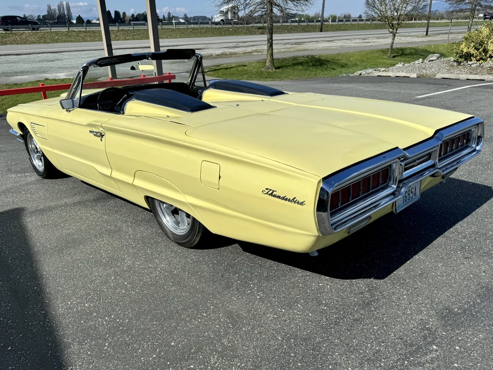 1965 Ford Thunderbird 4th Gen - Image 13 of 31