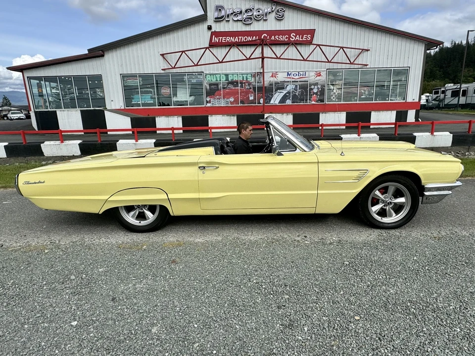 1965 Ford Thunderbird 4th Gen - Image 19 of 31