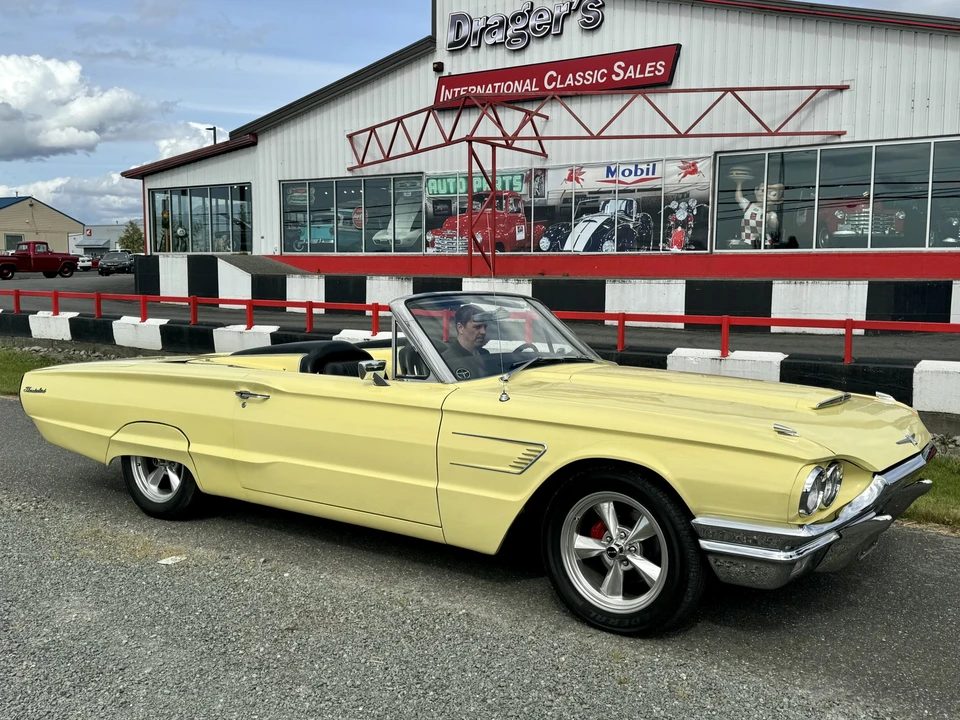 1965 Ford Thunderbird 4th Gen - Image 21 of 31