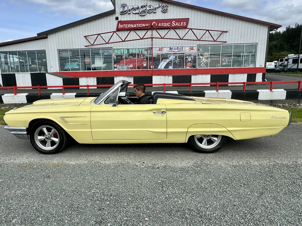 1965 Ford Thunderbird 4th Gen - Image 9 of 31