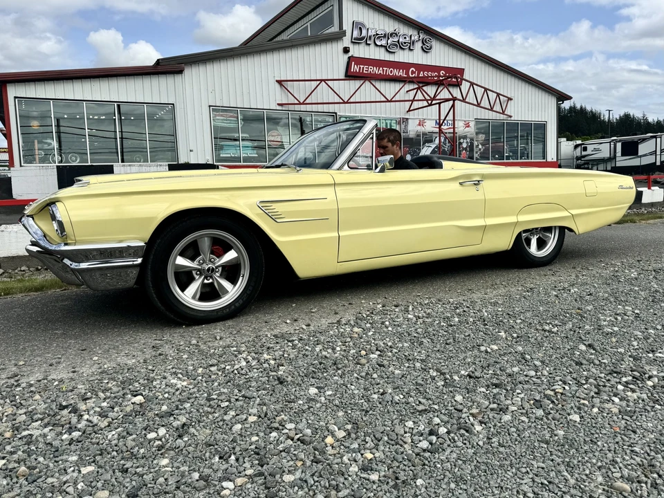 1965 Ford Thunderbird 4th Gen - Image 8 of 31