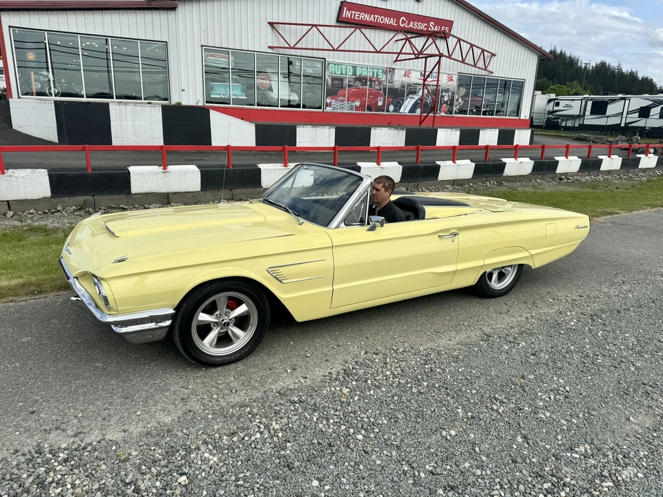 1965 Ford Thunderbird 4th Gen - Image 5 of 31