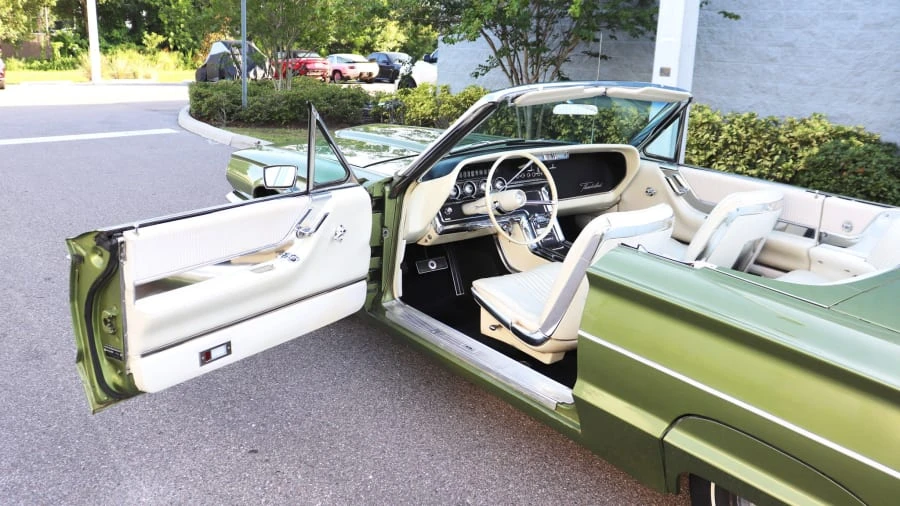 1965 Ford Thunderbird 4th Gen - Image 14 of 24