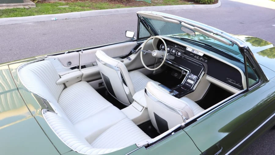 1965 Ford Thunderbird 4th Gen - Image 15 of 24
