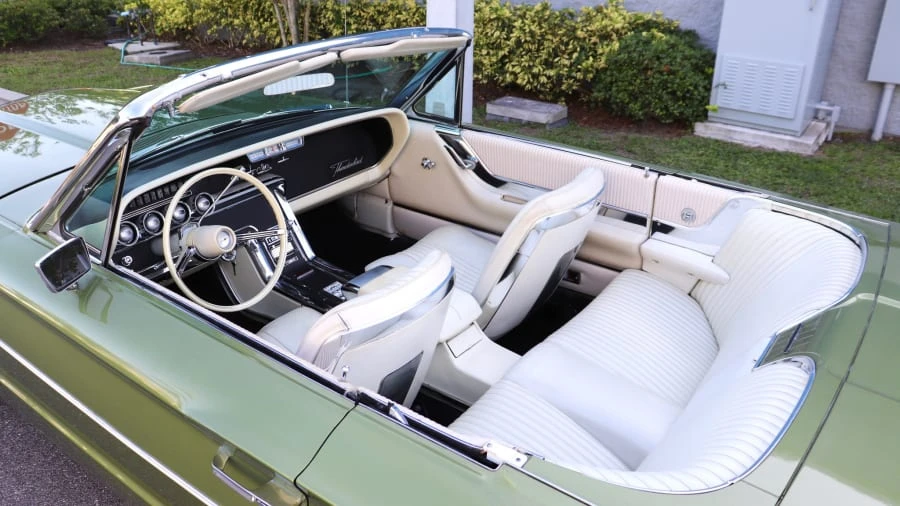 1965 Ford Thunderbird 4th Gen - Image 16 of 24