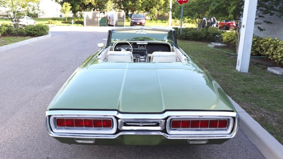 1965 Ford Thunderbird 4th Gen - Image 23 of 24