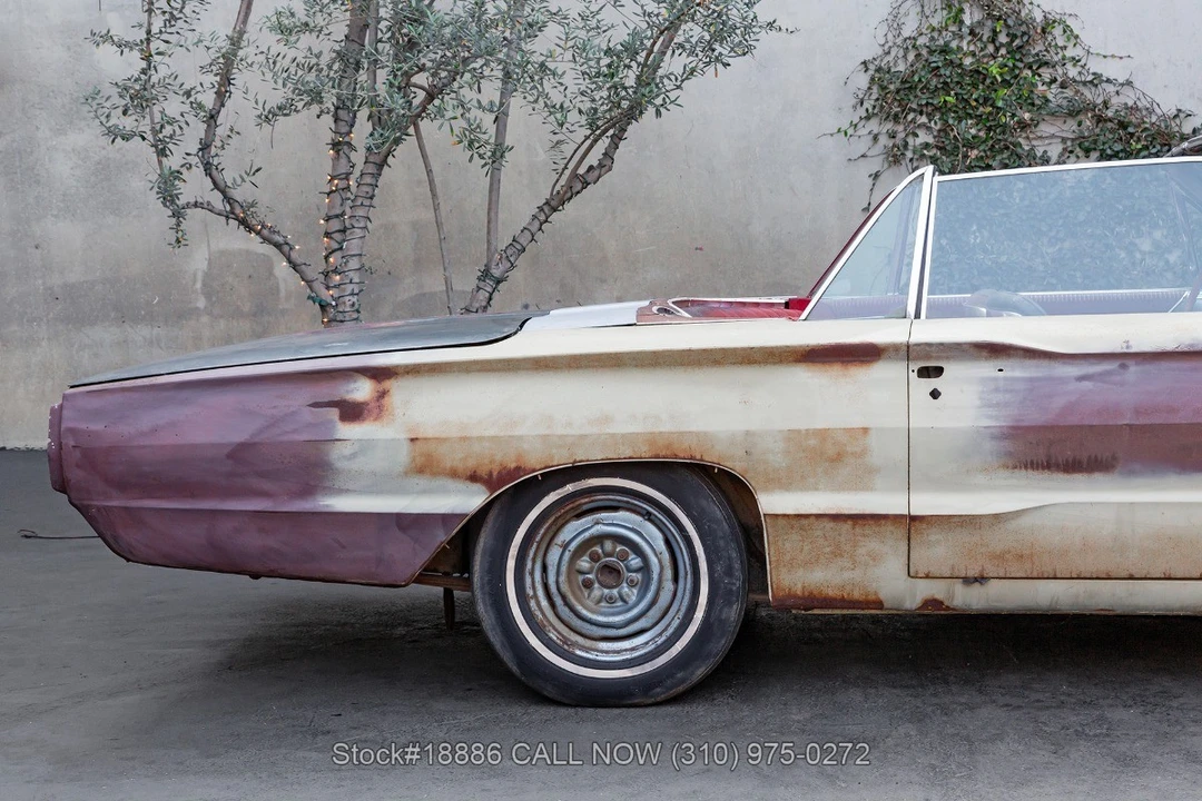 1965 Ford Thunderbird 4th Gen - Image 12 of 31