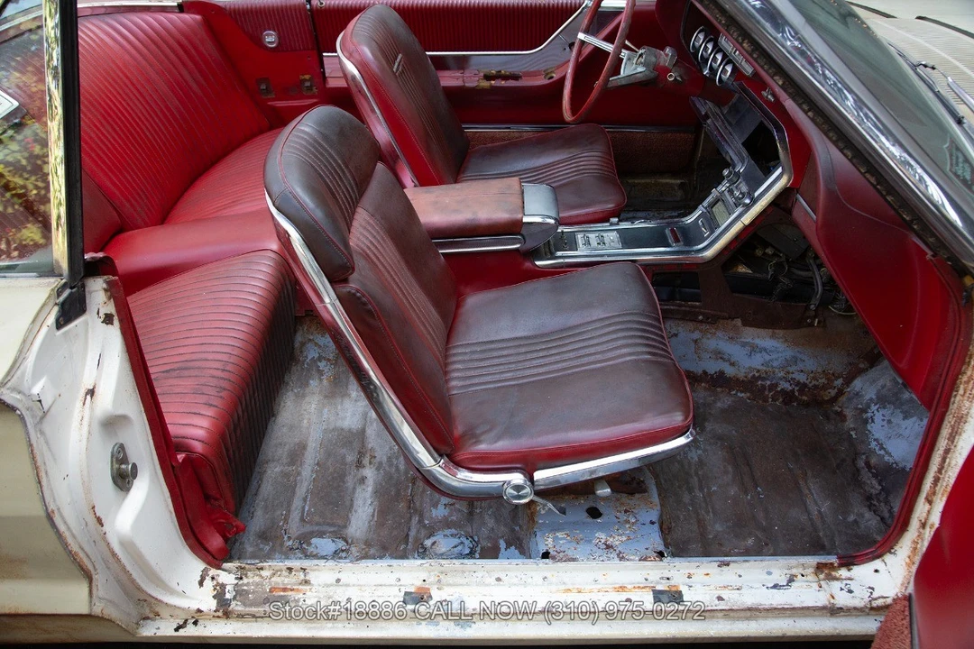 1965 Ford Thunderbird 4th Gen - Image 21 of 31