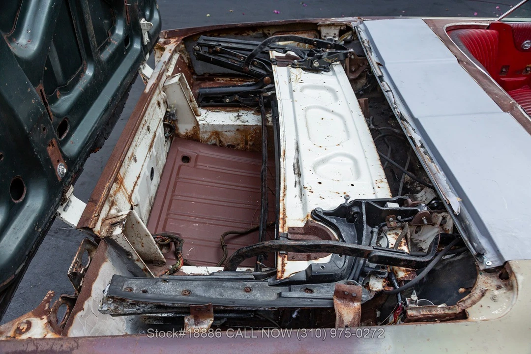 1965 Ford Thunderbird 4th Gen - Image 27 of 31