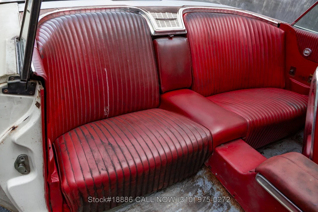 1965 Ford Thunderbird 4th Gen - Image 22 of 31