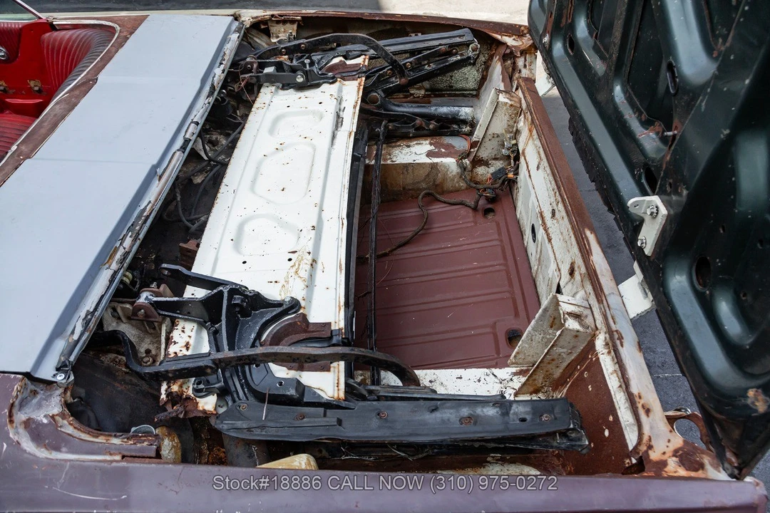 1965 Ford Thunderbird 4th Gen - Image 26 of 31