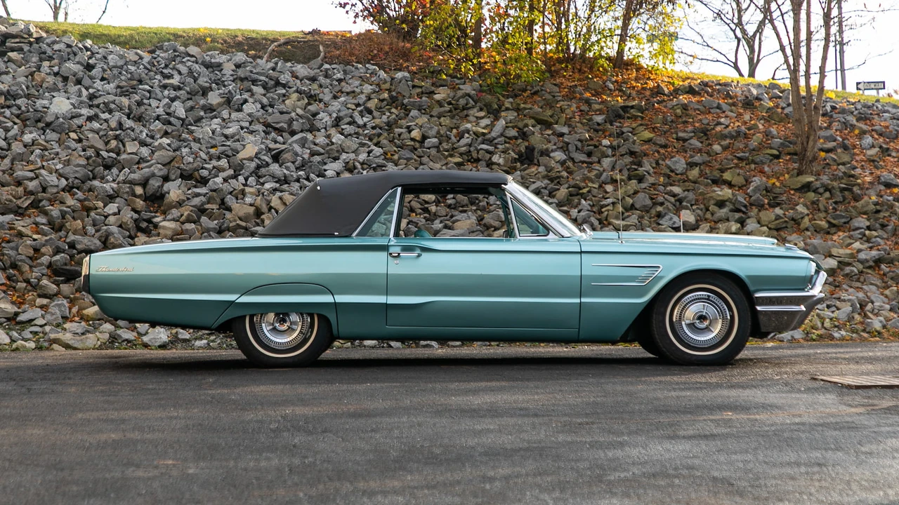 1965 Ford Thunderbird 4th Gen - Image 7 of 14