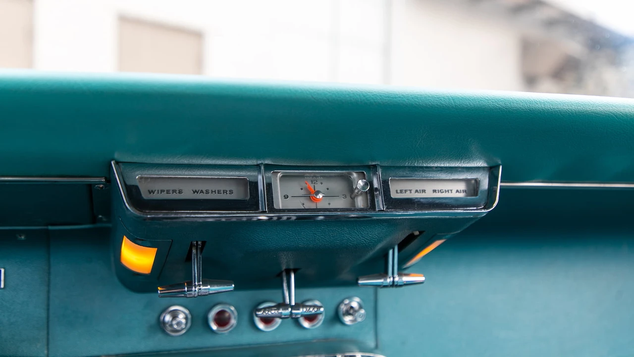 1965 Ford Thunderbird 4th Gen - Image 8 of 14