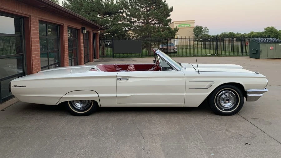 1965 Ford Thunderbird 4th Gen - Image 8 of 8