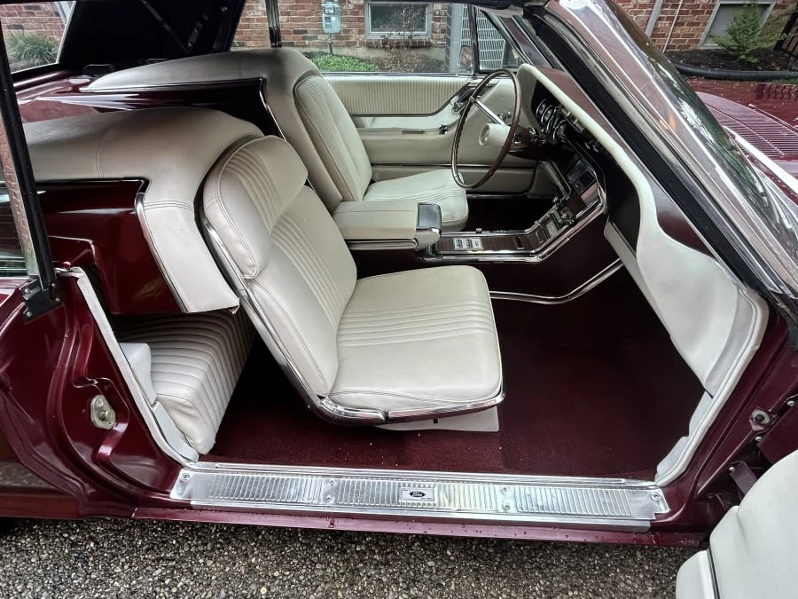 1965 Ford Thunderbird 4th Gen - Image 17 of 31