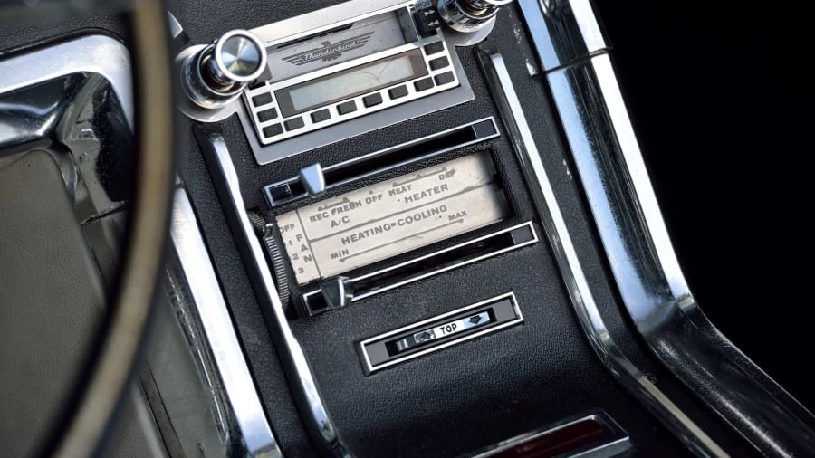 1965 Ford Thunderbird 4th Gen - Image 18 of 20