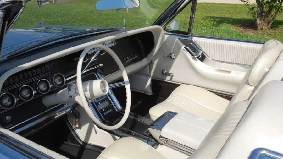 1965 Ford Thunderbird 4th Gen - Image 4 of 10