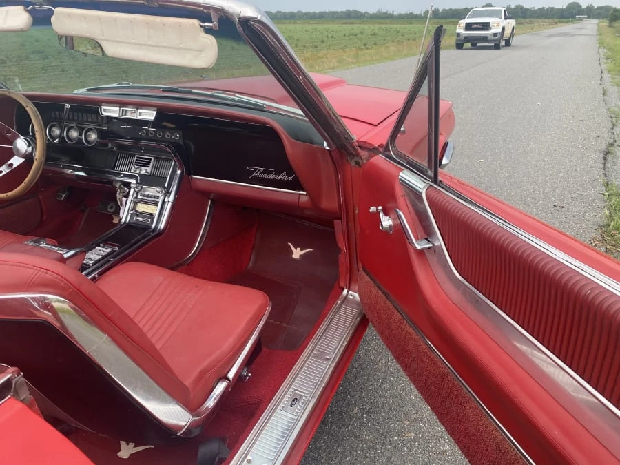 1965 Ford Thunderbird 4th Gen - Image 12 of 14
