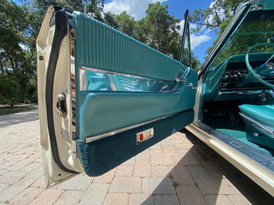 1965 Ford Thunderbird 4th Gen - Image 4 of 30