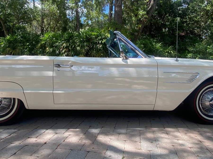 1965 Ford Thunderbird 4th Gen - Image 16 of 30
