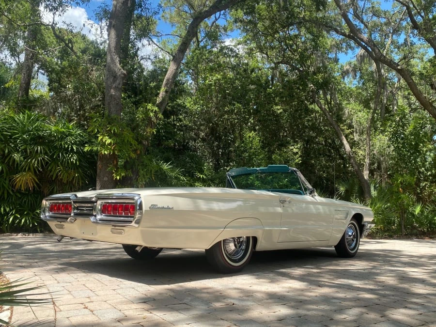 1965 Ford Thunderbird 4th Gen - Image 28 of 30