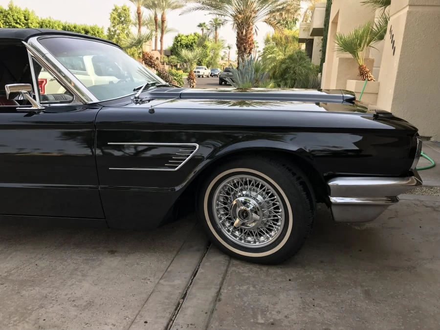 1965 Ford Thunderbird 4th Gen - Image 10 of 11