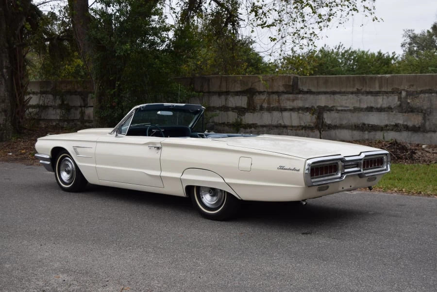 1965 Ford Thunderbird 4th Gen - Image 2 of 9
