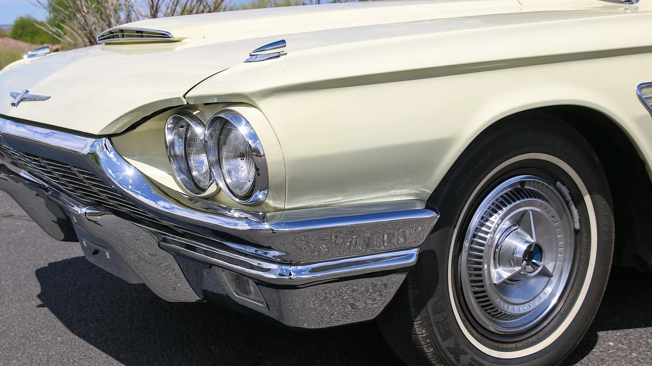 1965 Ford Thunderbird 4th Gen - Image 23 of 31