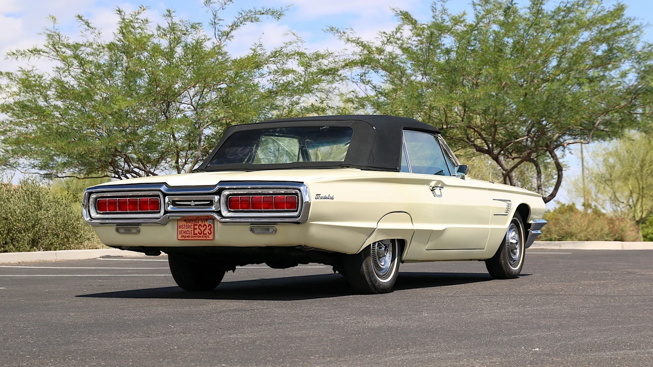 1965 Ford Thunderbird 4th Gen - Image 16 of 31