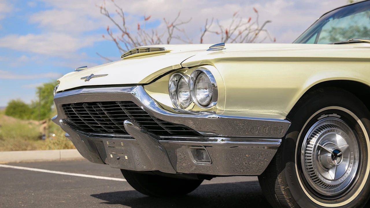 1965 Ford Thunderbird 4th Gen - Image 22 of 31
