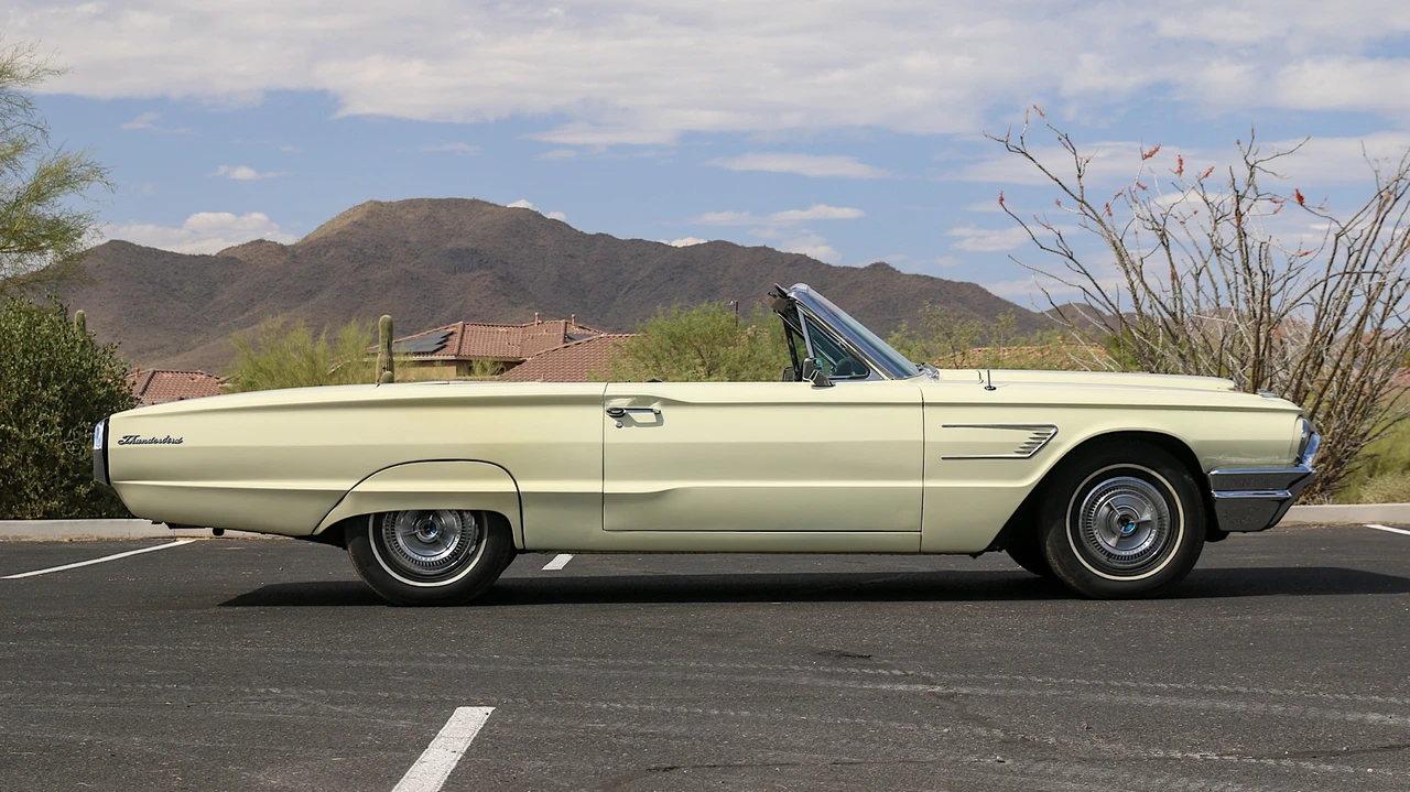1965 Ford Thunderbird 4th Gen - Image 8 of 31