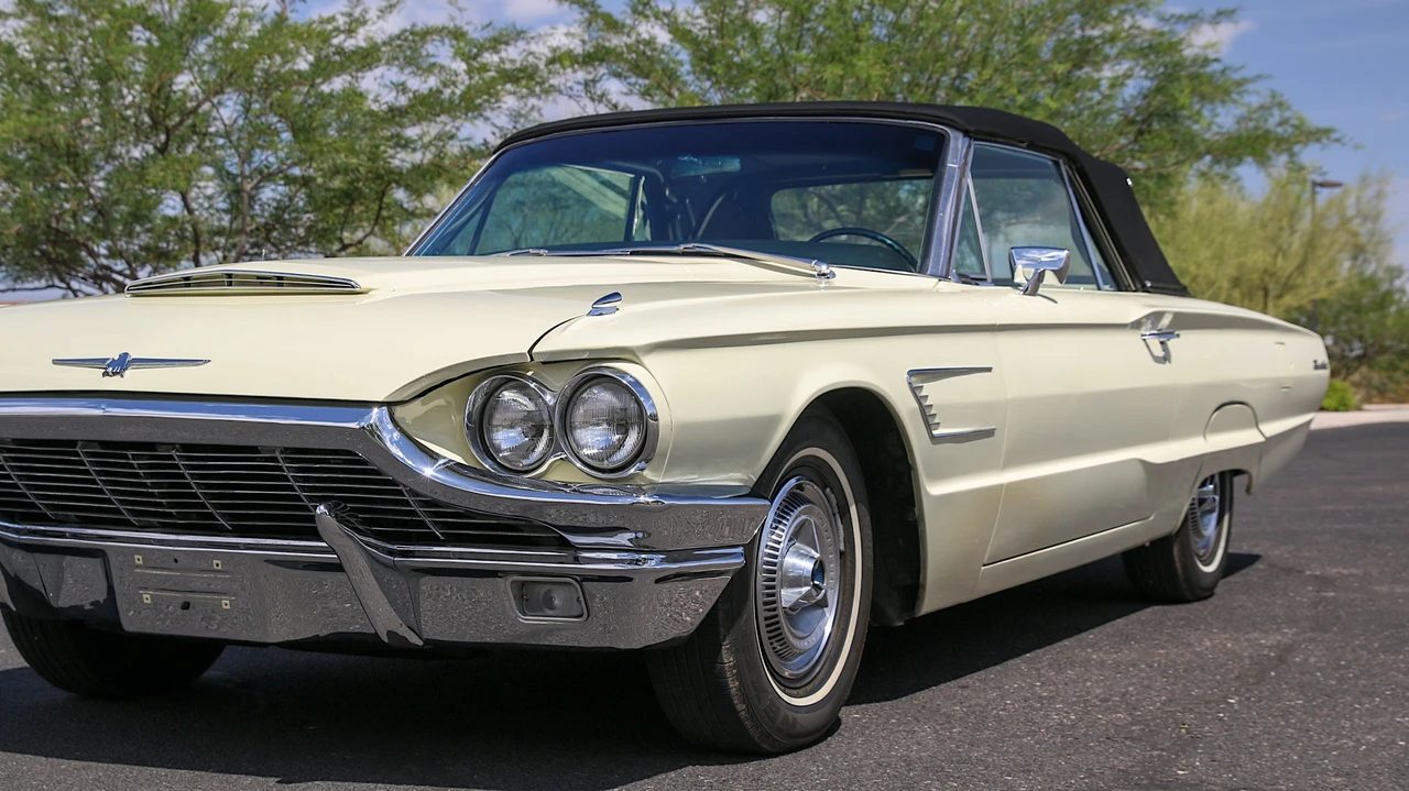 1965 Ford Thunderbird 4th Gen - Image 21 of 31